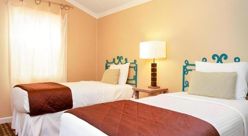 The Lafayette Hotel, Swim Club & Hotel 3*