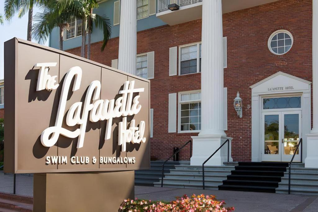 The Lafayette Hotel, Swim Club & 3* San Diego